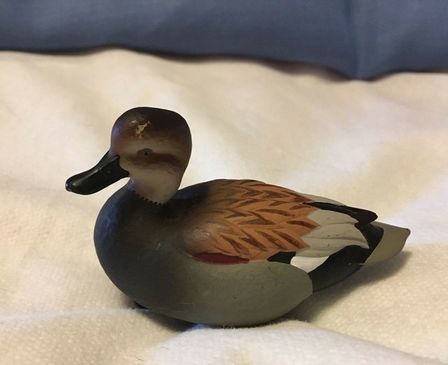 Jett Ducks Unlimited MINIATURE GADWALL Mini Decoy Figurine 2013