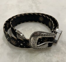 ARIAT Black Leather Belt Sz 30 Silver Buckle Flower Floral Embroidery 2006 32 34