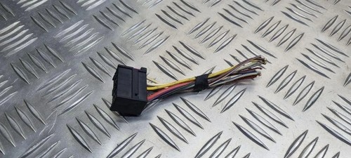 VW CADDY III Furgon 2KA, 2KH, 2CA, 2CH Zentralverriegelungsmotor 31076924