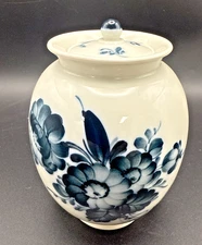Rare Royal Copenhagen Blue Flower Bouquet 4" Porcelain Covered Sugar Bowl 4725