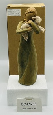 Willow Tree Peace on Earth Figurine 26104 Susan Lordi Demdaco New In Box NIB 