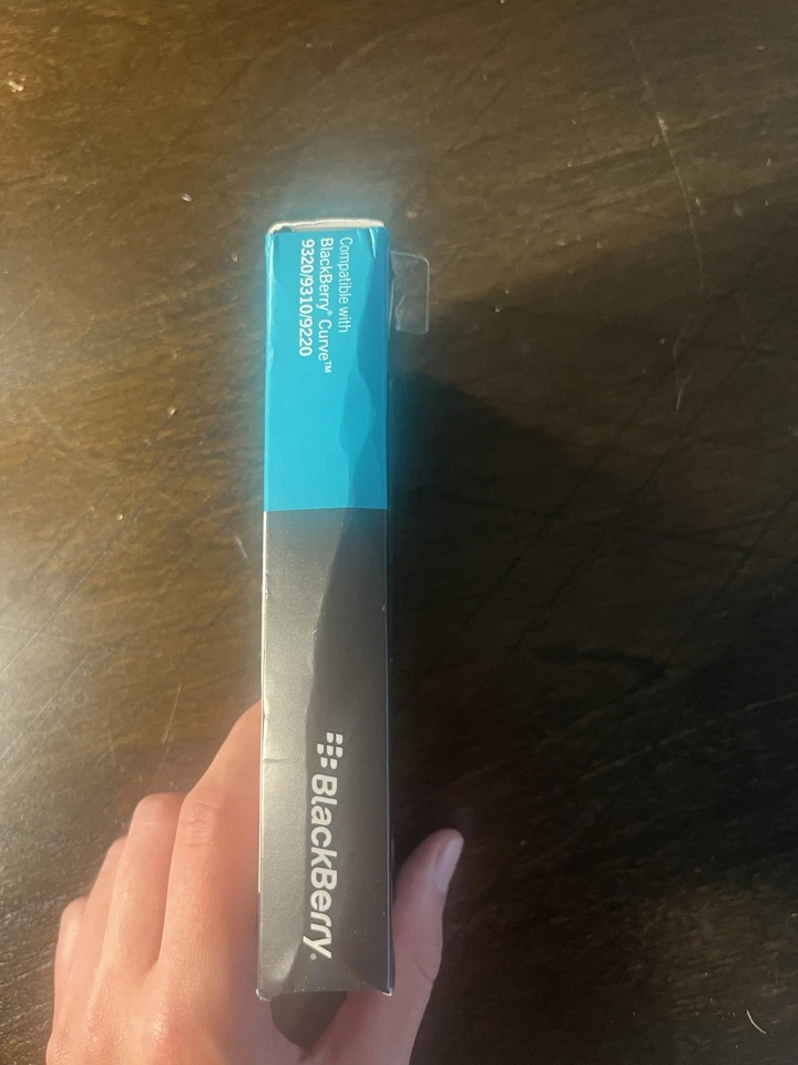 Nuevo Original BlackBerry Curve 9220 9310 9320 Cuero Negro Carcasa Abatible Estuche Foto 4 de 4