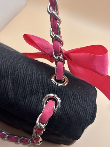 Vintage Y2K Barbie Quilted Glam Shoulder Bag - Excellent with Original Ribbon - Picture 14 of 16