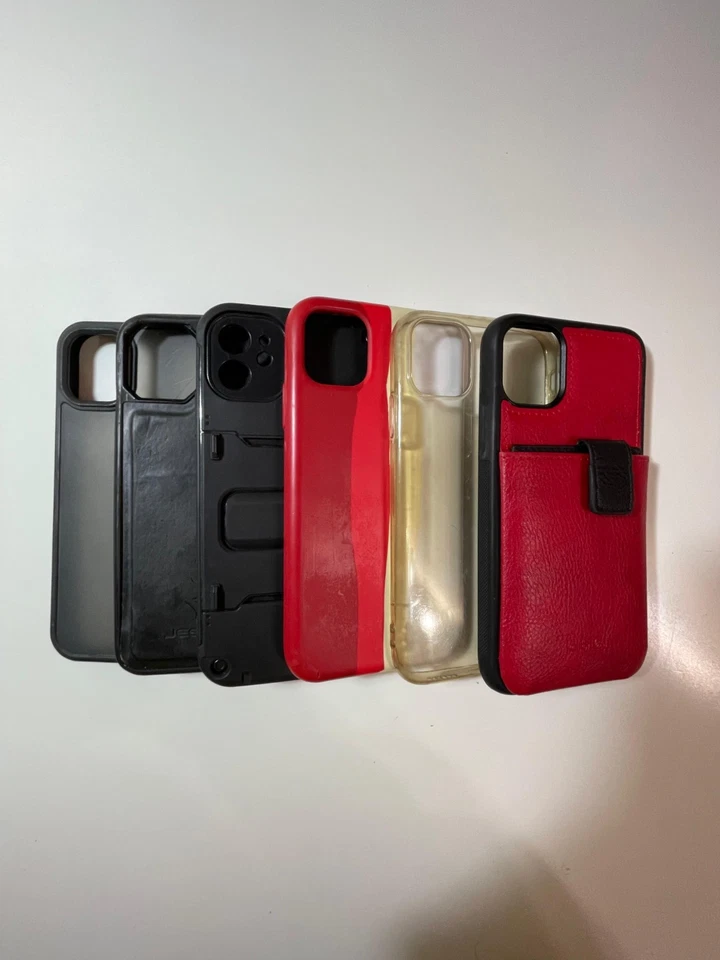 Apple iPhone 11 Nero – 128 GB – Con Scatola Originale + 6 Cover   - Immagine 4 di 4