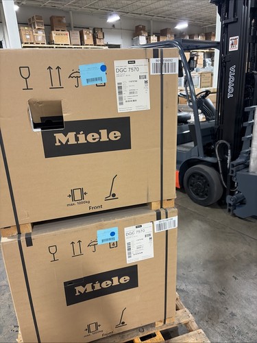 Miele ContourLine DGC7570CTS 30 Inch Single Combi-Steam Smart Electric Wall Oven - Picture 2 of 2