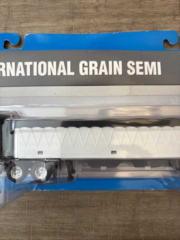Camión Ertl 1/64 Diecast International Grain Semi Hoyson #12708 Foto 4 de 4