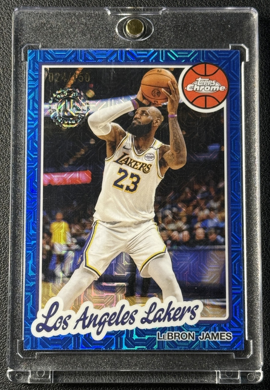 LEBRON JAMES 2025-26 TOPPS CHROME #TC-LJ 1980-81 BLUE MOJO REFRACTOR 024/150
