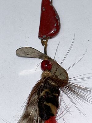 Vintage Fishing Lure, Spinner, Bumble Bee Design With Feathers, Single Hook  | eBay