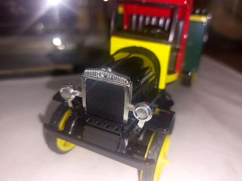 Camión de reparto Kenworth Coca-Cola 1994 vintage banco de metal fundido vidrio amarillo Foto 4 de 4