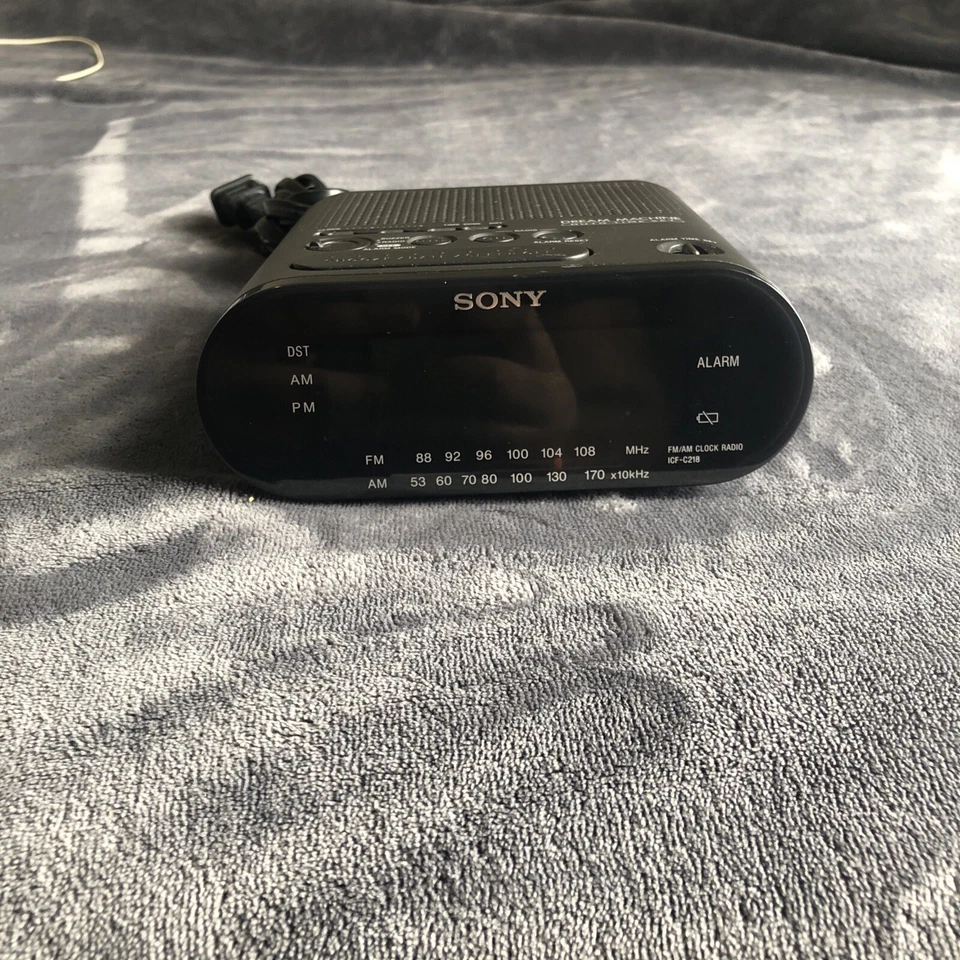 Sony Dream Machine AM/FM Radio LED Alarm Clock ICF-C218  - TESTED - Image 2 of 4