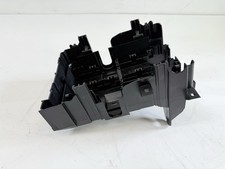 2016-2024 CHEVY MALIBU 1.5L FWD ENGINE FUSE RELAY BOX BLOCK MOUNT BRACKET OEM