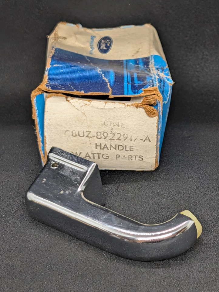 NOS 1977 1978 FORD F100 F150 F250 F350 PICKUP TRUCK LH DOOR VENT WINDOW HANDLE - Image 2 of 4