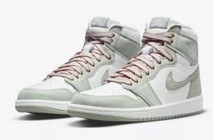 Women Nike Air Jordan 1 High OG Seafoam Size 10W/8.5M (CD0461-002) | eBay