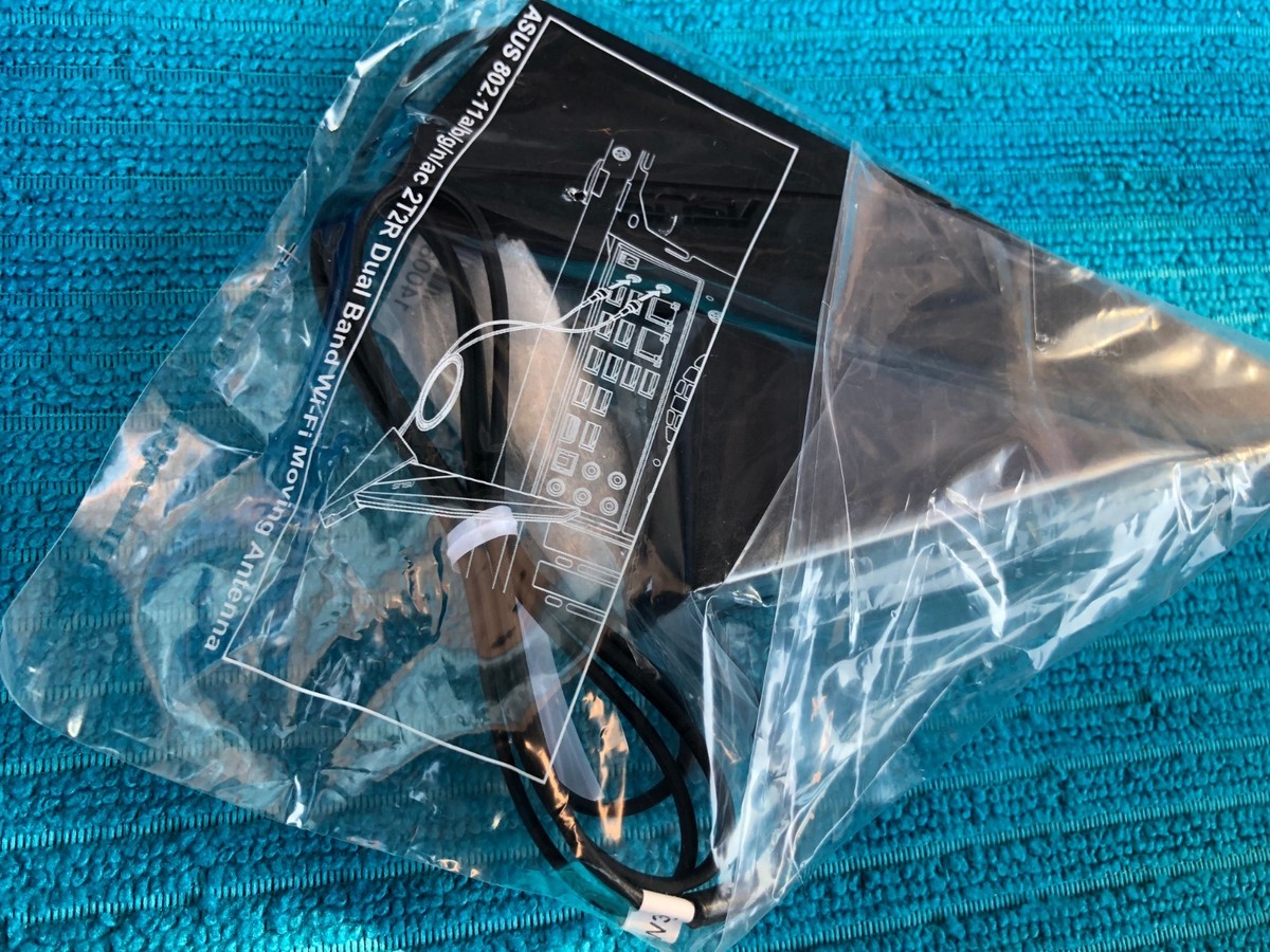 ASUS ROG CROSSHAIR VII HERO (Wi-Fi) | 6. Connettività | Recensione - Foto 11