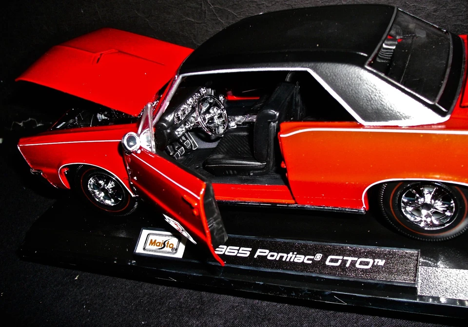 Pontiac GTO 1965 escala 1:18 fundido a presión Muscle Car edición especial nuevo en caja Foto 4 de 4