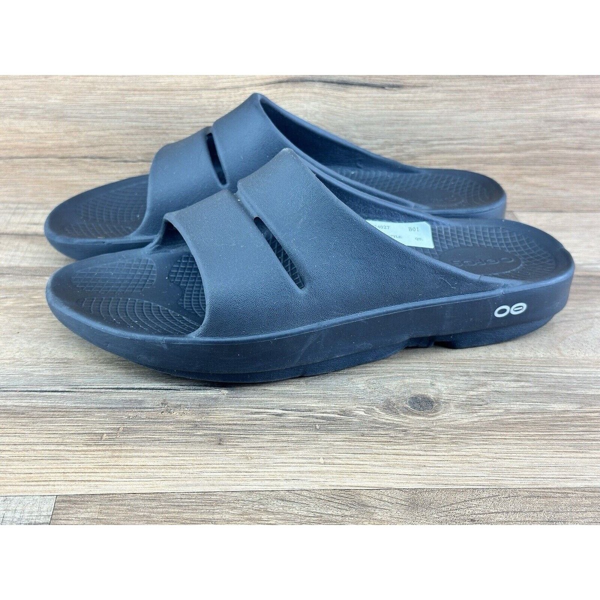 Mens size 9 oofos sandles Men main image 2