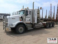 2007 Kenworth Tri-Drive Sleeper Heavy Haul Truck Tractor T800