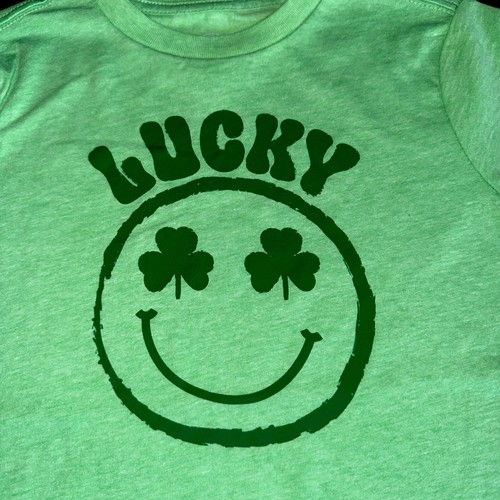 St. Patrick's Day Unisex Girl Boy Short Sleeve T-Shirt Shamrock Smiley Face New - Picture 2 of 3