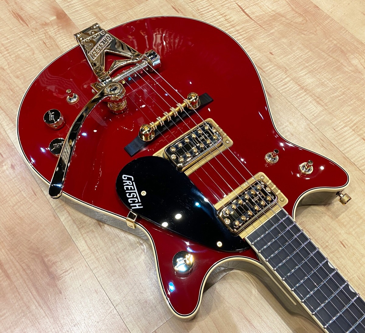 Gretsch G6131T-62 Vintage Select '62 Jet Firebird with Gretsch G6131T-62 Vintage Select '62 Jet Firebird with