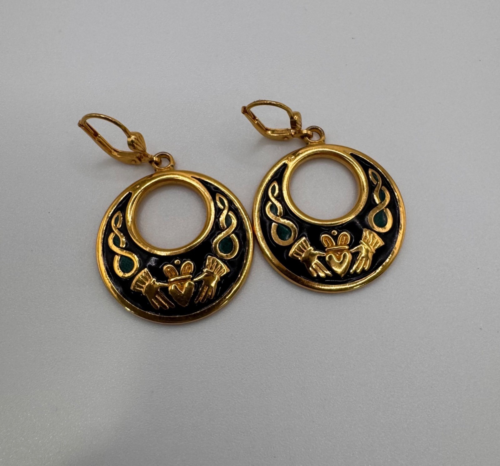 Signed Cara Irish Claddagh Enamel Earrings Gold Tone Black Green Drop