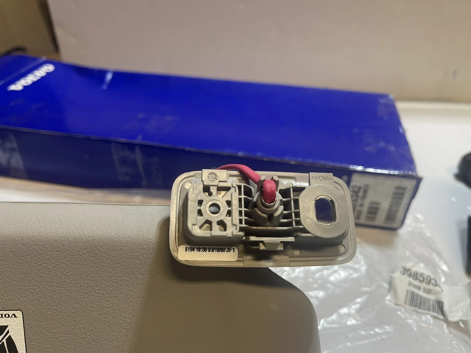 VOLVO Genuino S40 C30 V50 05-11 Parasol Lado del Conductor 39859342 Nuevo Foto 4 de 4