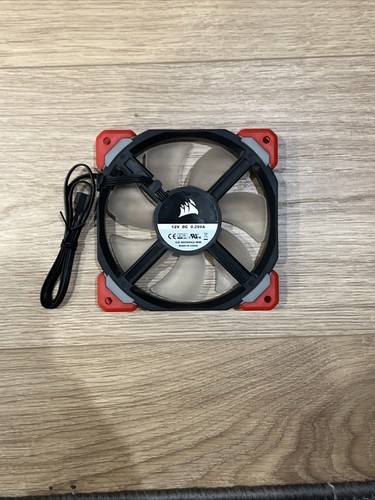 Corsair ML120 Pro LED Case Fan 120mm Red Magnetic Bearing - Afbeelding 2 van 5