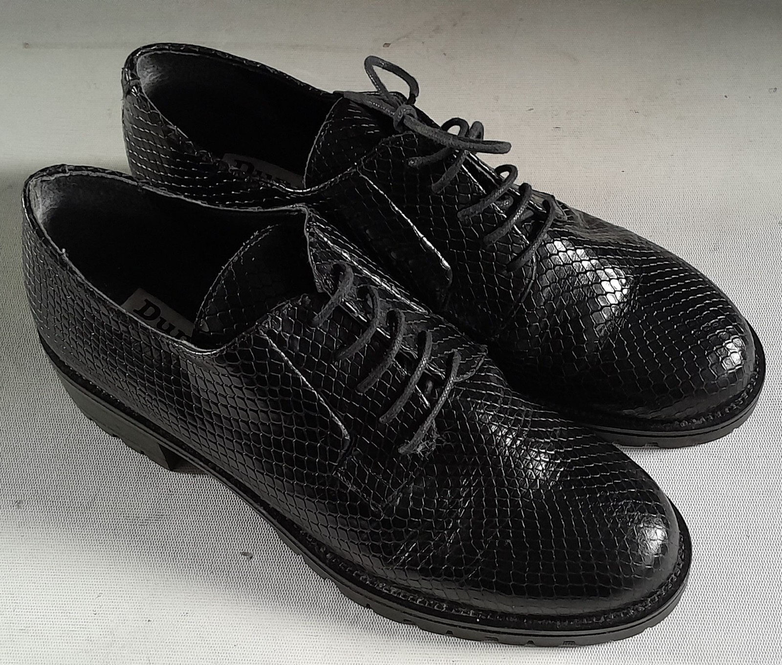 SAOLA SCARPE DONNA DUNE LONDON NERE STRINGATE IN PELLE SUOLA GROSSA. TAGLIA UK 4