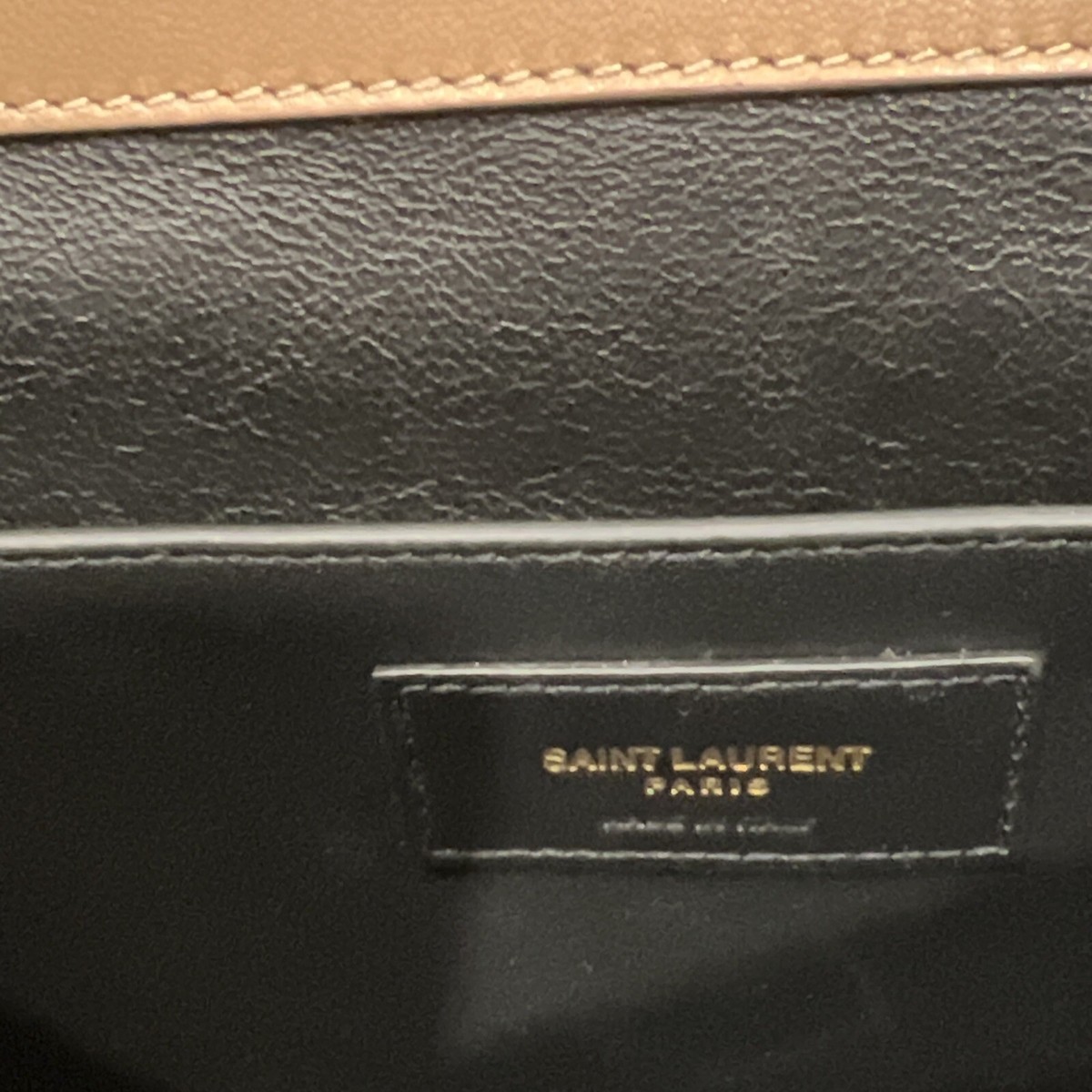 YSL チーク 42 LE 5 À 7 supple LARGE in grained leather | Saint Laurent