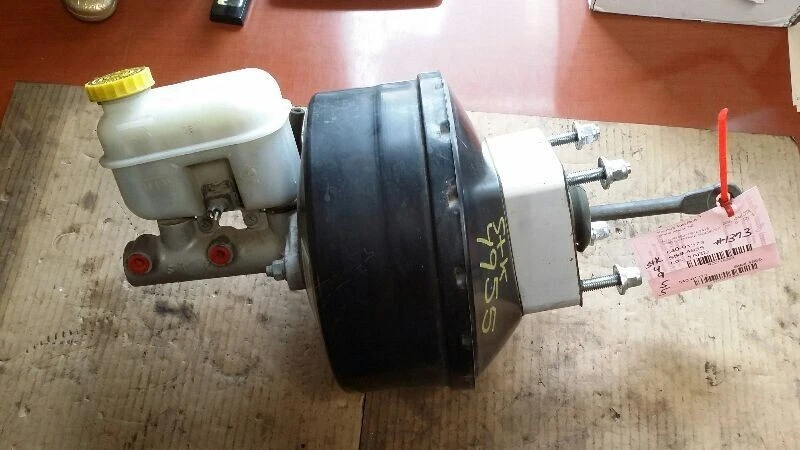 2005-2007 Dodge Dakota Power Brake Booster Pump Assembly OEM - Imagem 2 de 4