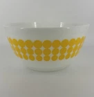 Vintage Pyrex Yellow Polka Dot 1.5 QT Nesting Mixing Bowl 402 Retro 1967