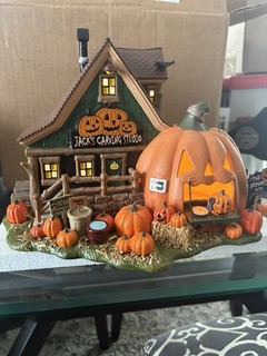 Department 56 Jack's Carving Studio Building Only