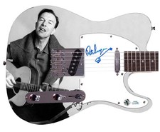 Pete Seeger w Sketch Signed Custom 1/1 Graphics Photo Guitar ACOA