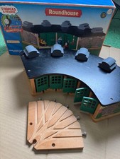 Thomas Friends Wooden Railway Roundhouse Garage Toy