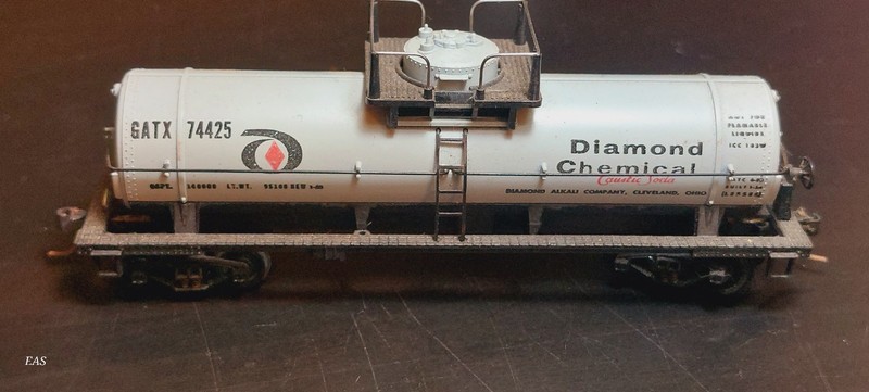 Vintage Mantua HO Scale Diamond Chemical Single Dome Tank Car GATX 74425