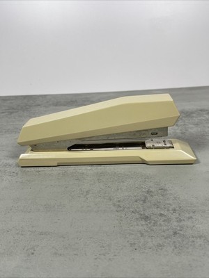 Vintage Faber Castell FC-17 Stapler Beige made in Sweeden by Isaberg AB Hestra