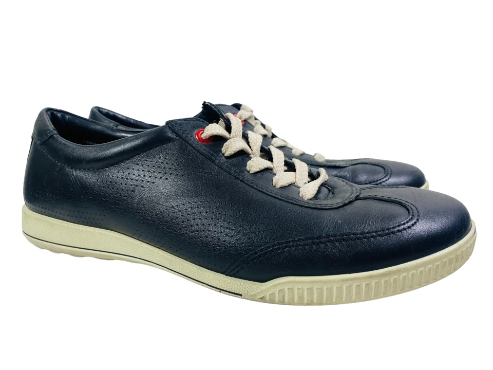Zapatilla deportiva Ecco Crisp de cuero negra para mujer talla 39 EE. UU. 8-8,5 Foto 2 de 4