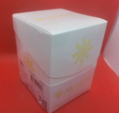 Ultra Pro Deck Box: Magic The Gathering Mana 8 - Plains - PRO-100+ B3G1 Free!