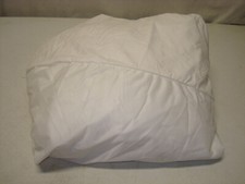 AllerEase Hypoallergenic Twin Maximum Allergy and Bedbug Protector