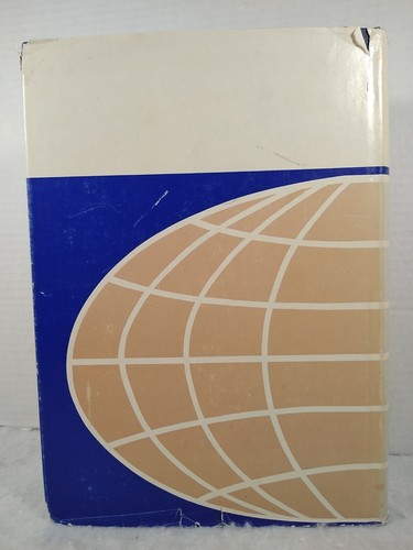 World Communism : A Handbook , 1918 - 1965 Witold S. Sworakowski, Ed. 1973 HCDJ - Picture 9 of 10