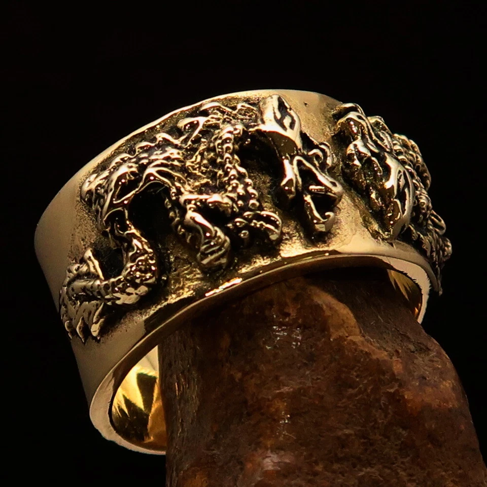 STUNNING MENS DRAGON SLAYER KNIGHT RING TWO RAISED DRAGONS SOLID BRASS SIZE 12.5 - Image 3 of 4