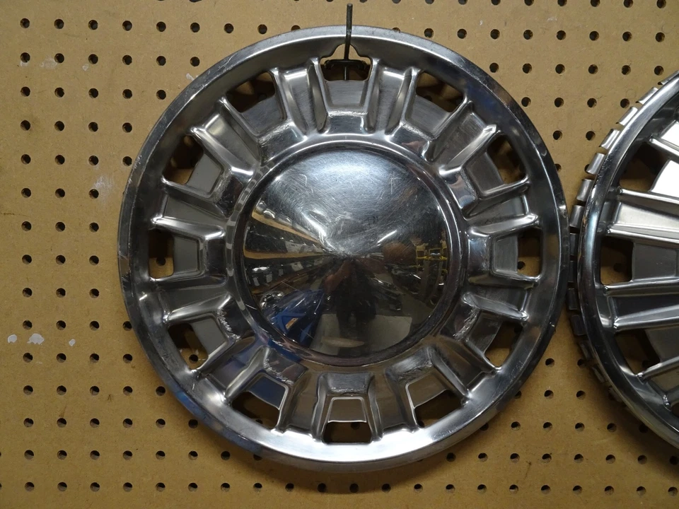 (2) TOYOTA CORONA MARK II 1970-1972 TAPACUBOS/CUBIERTA RUEDA P/T 42621-22021-86 Foto 2 de 4