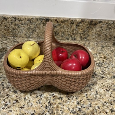 Vintage Ceramic Weaved Basket With  12 Apples Kitchen     