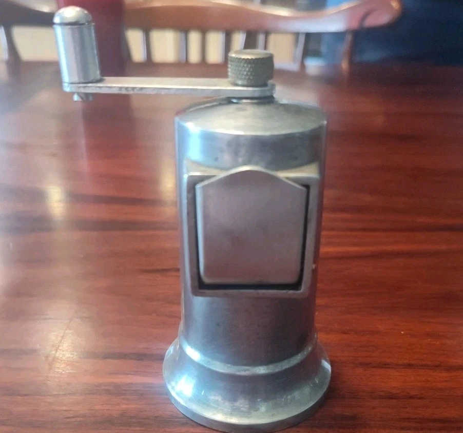 Vintage Perfex Made In France Cast Aluminum Pepper Grinder Mill 4"
Opens in a new window or tab