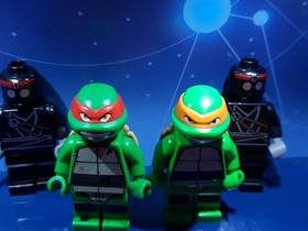 LEGO TMNT Shredder's Lair Rescue Minifigure Lot 79122 Ninja Turtles Raphael 