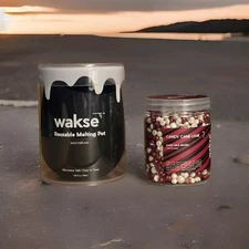 Waske Set Of 2 Hard Wax Beans Candy Cane Lane & Reusable Melting Pot 350ml NEW