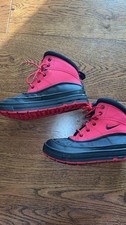 Nike ACG Woodside 2 High Boots Youth Size 3 Red Black 524873-601 Vintage