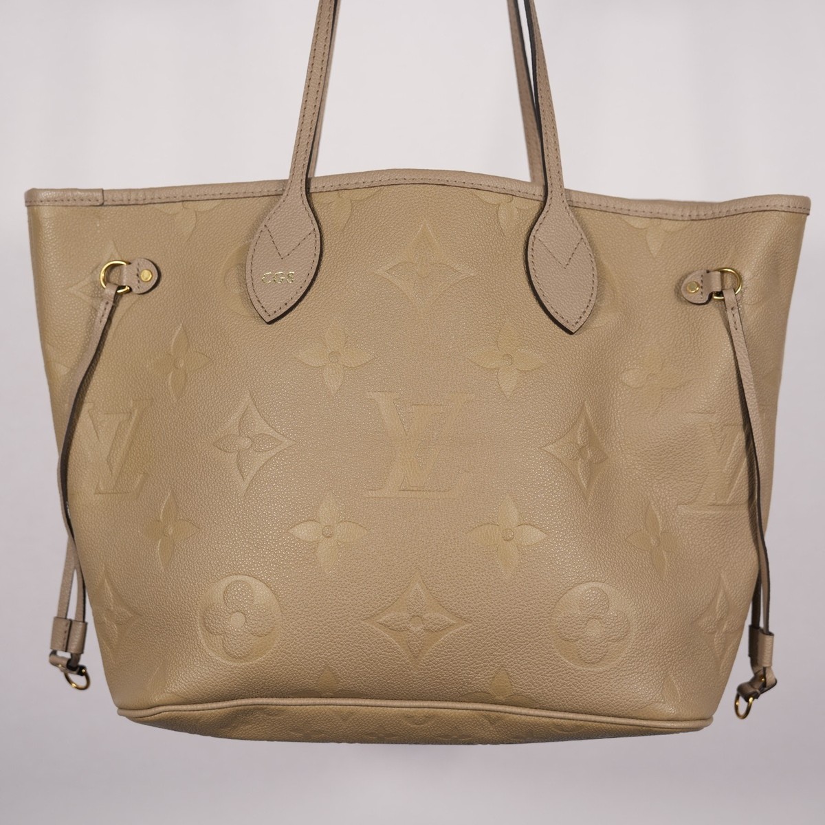 Louis Vuitton LV Empreinte Monogram Giant Neverfull MM Tourterelle Tote Bag View 4