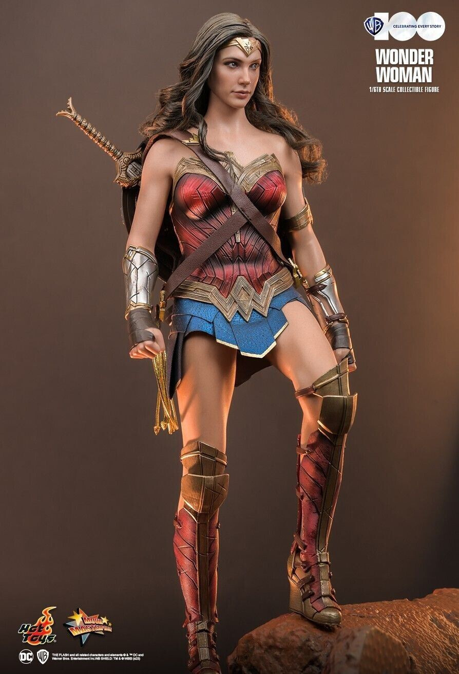1/6 Hot Toys MMS698 WB 100 Anniversary WONDER WOMAN EXCLUSIVE In