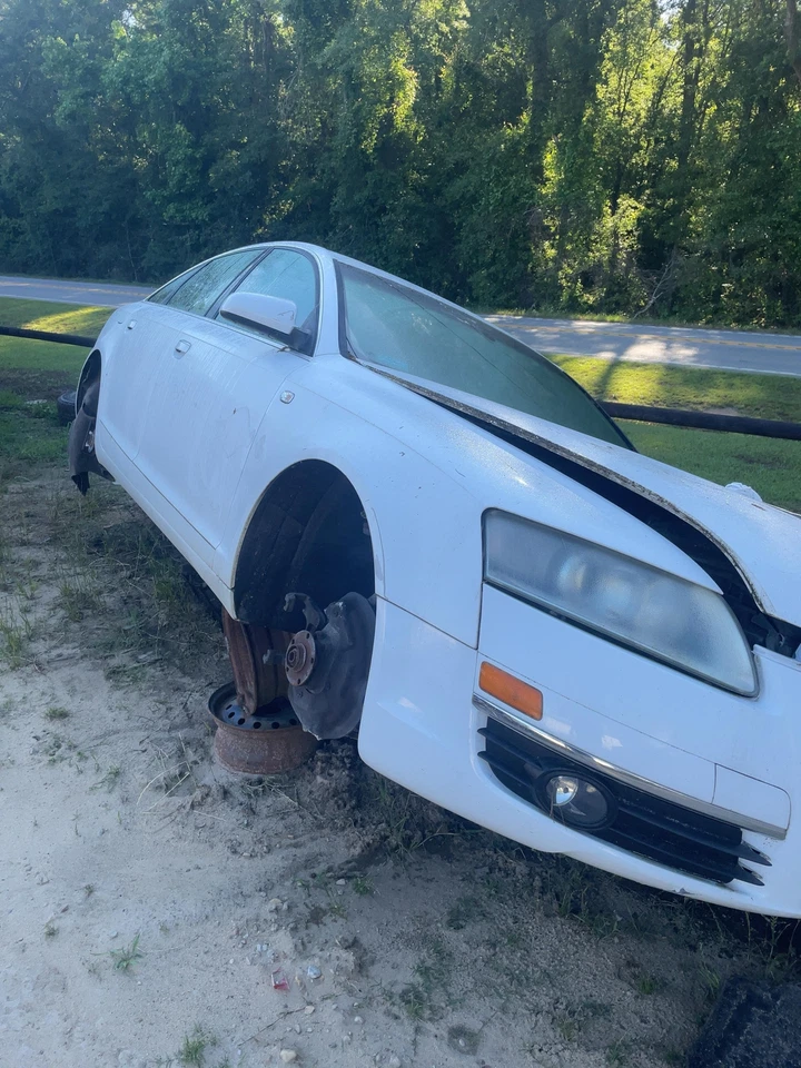 05 06 07 08 09 10 11 AUDI A6 porta tanque de combustível linha S 4.2 Quattro sedã branco - Imagem 2 de 4