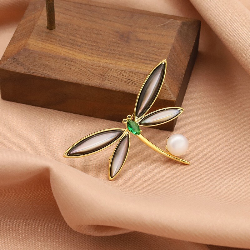 Spilla Libellula Con Zirconi E Perla – Gioiello Donna Elegante Per Risvolto E Accessori